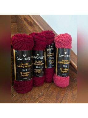 Vintage Sayelle Knitting Worsted Yarn 3 Ruby Red Shades & 1 Pink 50g X4